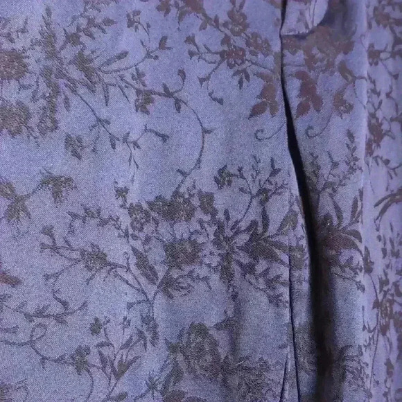 Old Navy Floral Patterned Navy Pants - Picture 3 of 7